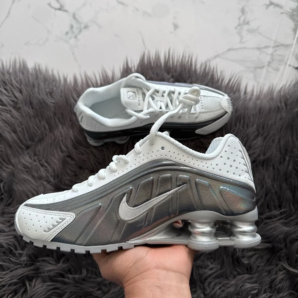Nike Shox R4 - Picture 6 of 12